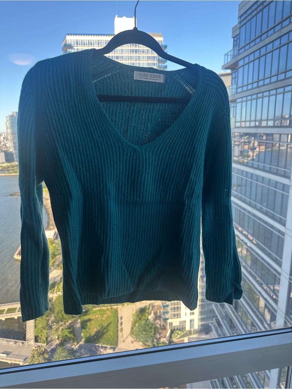 Scottish Wool Hand Made Ribbed V-Neck Sweater